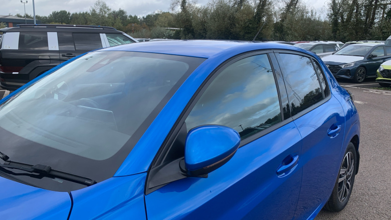 Peugeot 208 1.2 PureTech 100 Allure Premium 5dr Petrol Hatchback